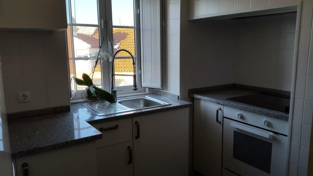 Apartamentos Tejo A Vista Lisbon Bagian luar foto